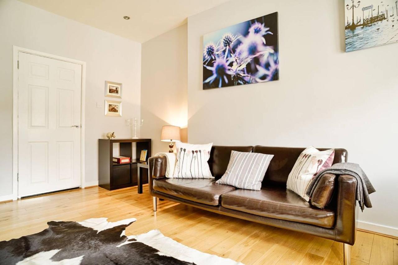 Joivy Bright Royal Mile Apartment Edimburgo Exterior foto